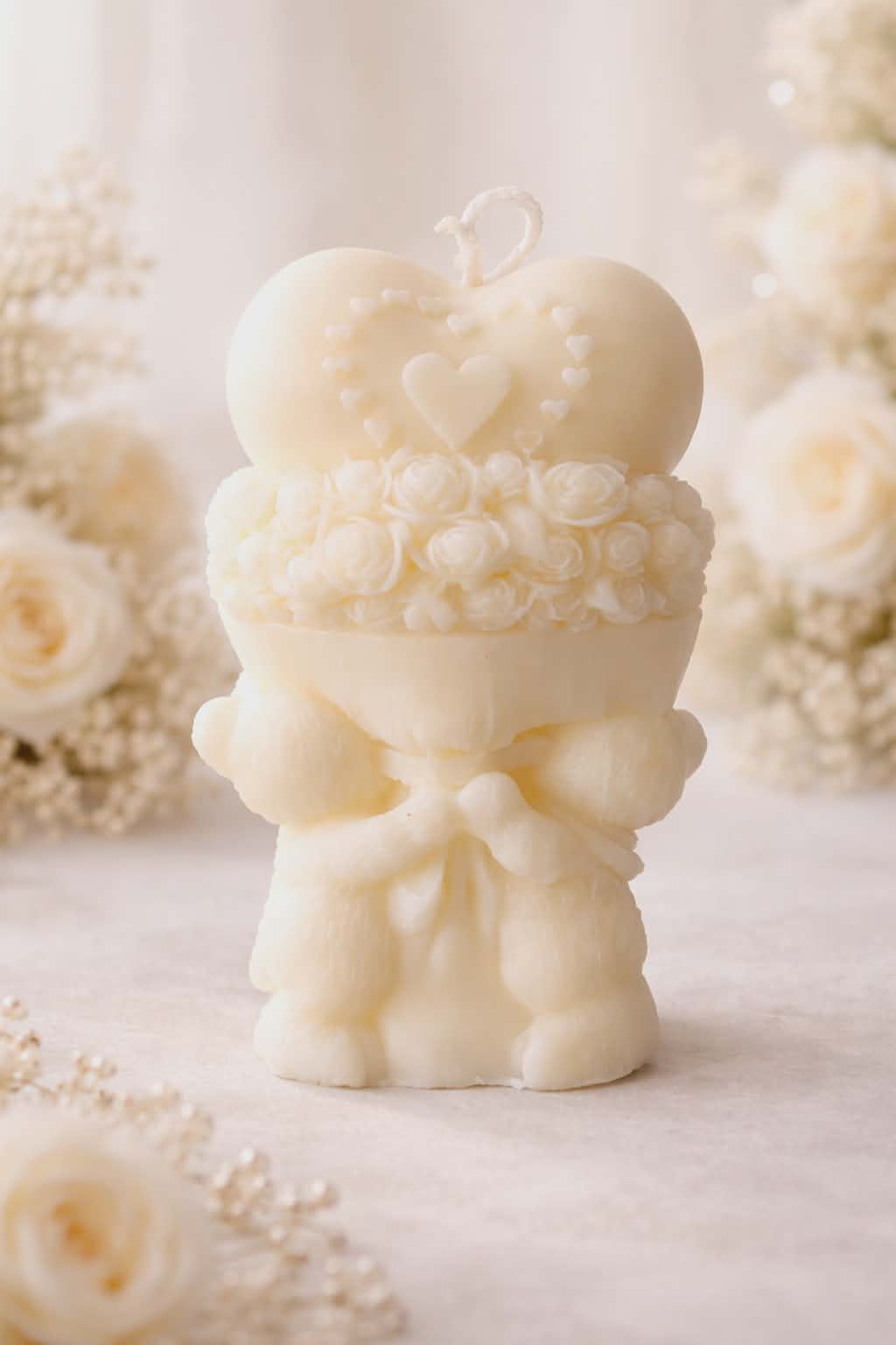 Teddy Bears with a Heart in Bouquet of Roses 100% Eco Natural Soy Wax Candle