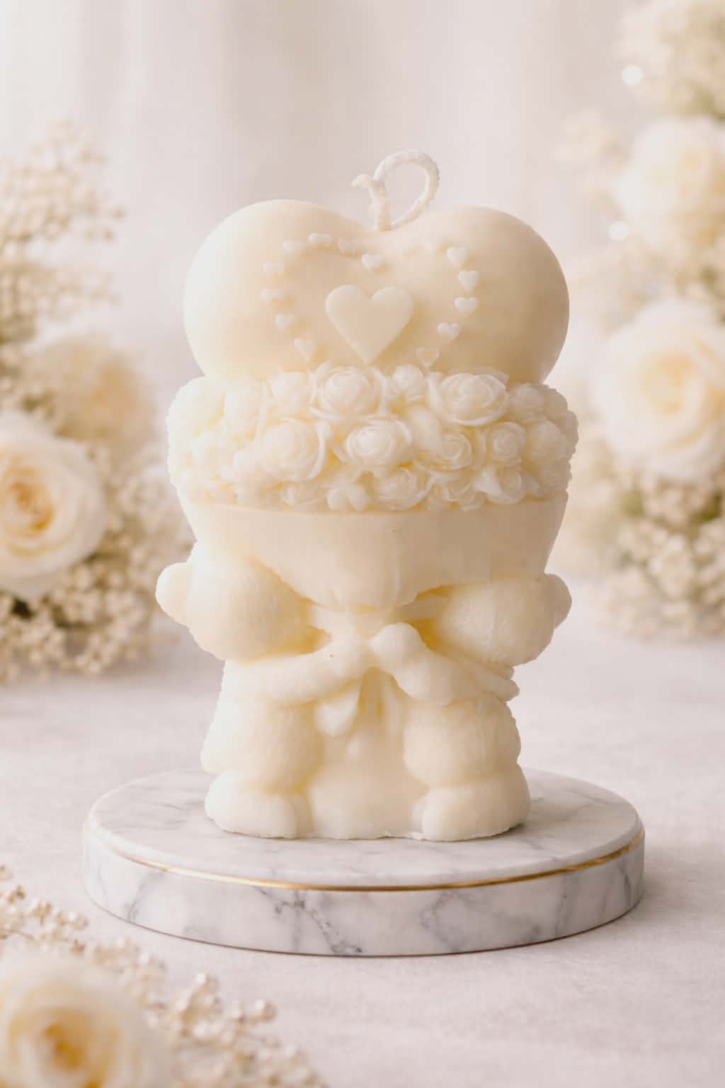 Teddy Bears with a Heart in Bouquet of Roses 100% Eco Natural Soy Wax Candle